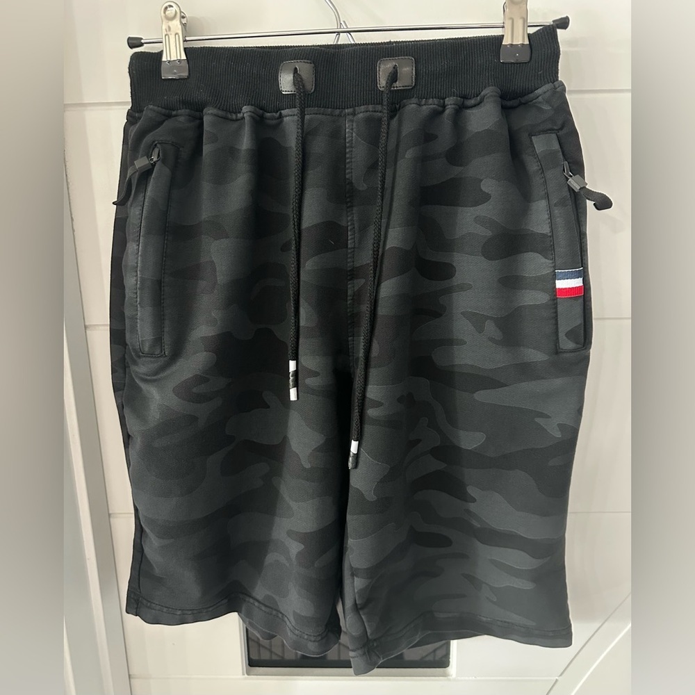 Men's Shorts- Size M